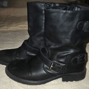 Stevies black leather boots size 5 Girls 7 womens
